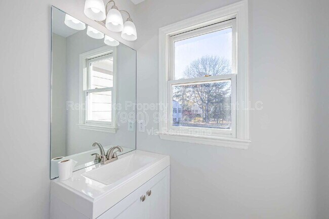 Building Photo - 4709 Morning Dew Ct