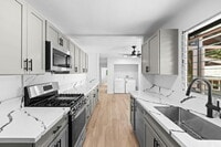 Building Photo - Available Now! 4bd/3ba For Rent in HPP