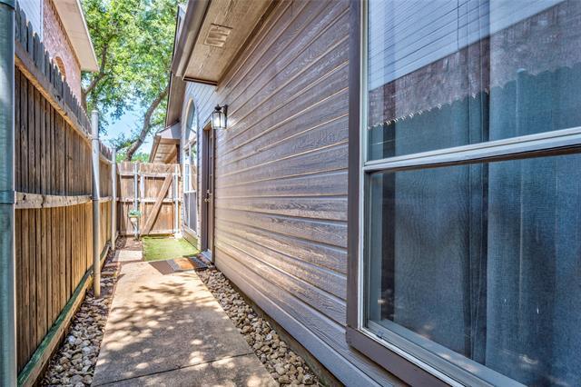 Building Photo - 4164-4161 One Pl Ln