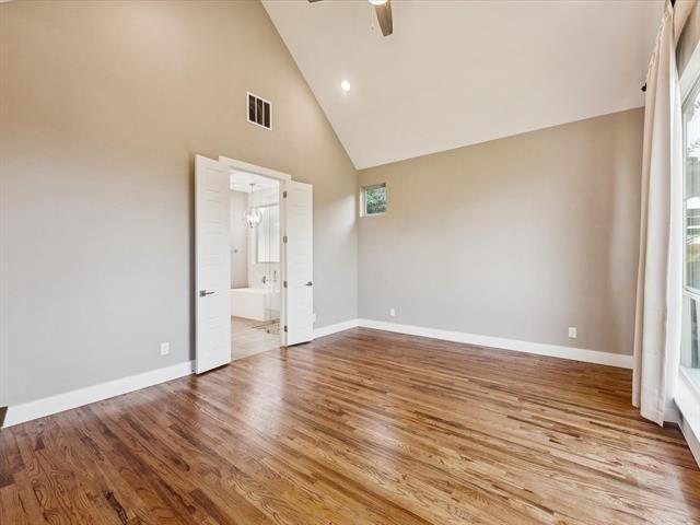 Building Photo - 914 St George Pl