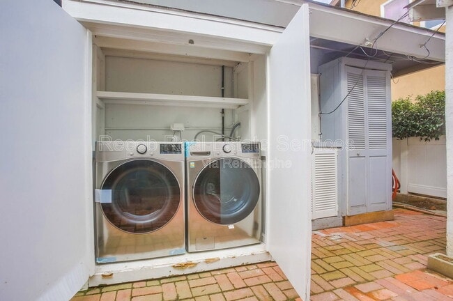 Building Photo - 8019 Paseo Del Ocaso