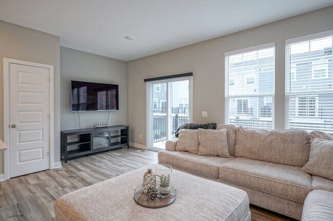 Building Photo - 13775 Boiler Pl