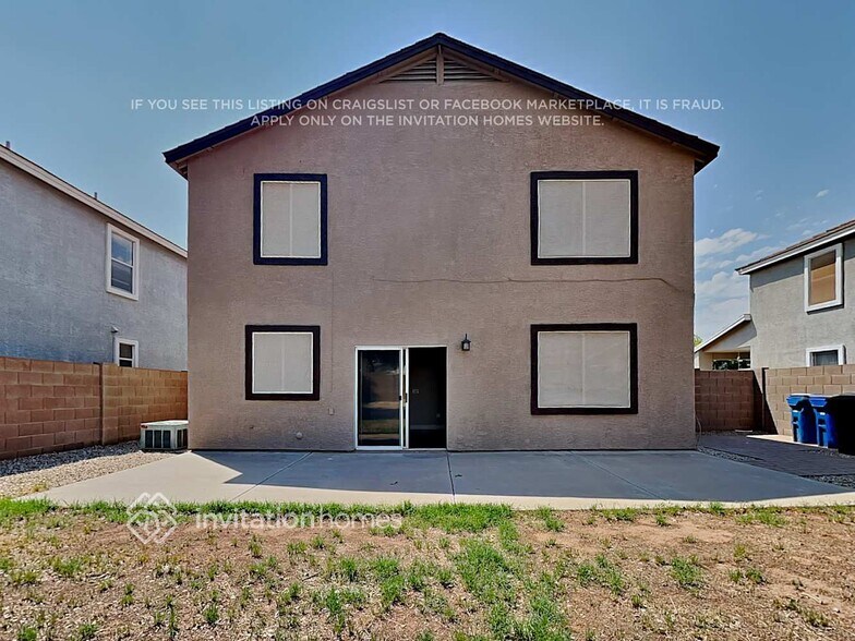 Building Photo - 10660 E Portobello Ave