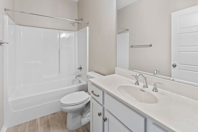 Building Photo - 2BR/2.5BA Townhouse For Rent in Houston Acres with first month 1/2 off!