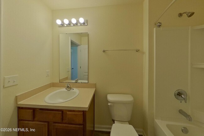 Building Photo - 3323 Canyon Falls Dr