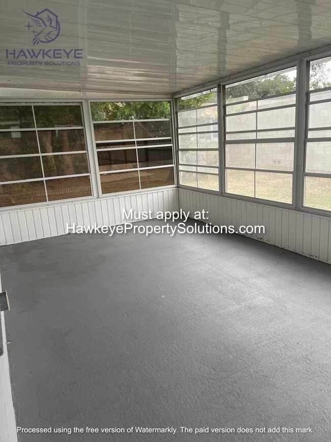 Building Photo - 616 Carleton St