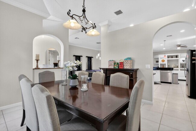 Building Photo - 1500 Firethorn Dr