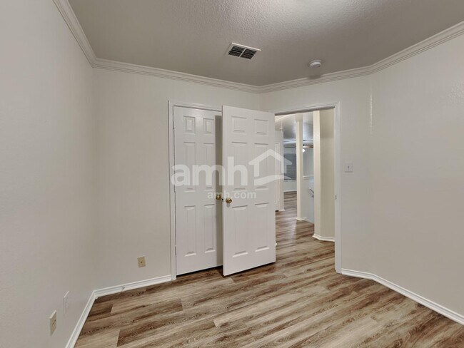 Building Photo - 8324 Prairie Rose Ln