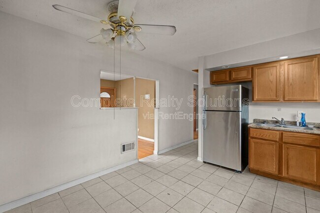 Building Photo - 1386 Fairmeadows Ln