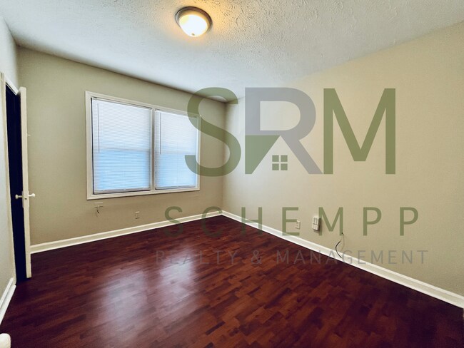 Building Photo - 307 Woodbine St