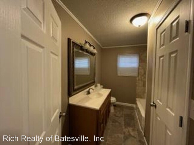 Building Photo - 3 br, 1 bath House - 1765 Punch Lane