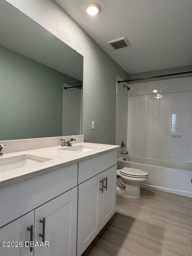 Building Photo - 125 Links Ter Blvd