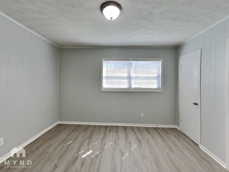 Building Photo - 10122 Allen Dr SW