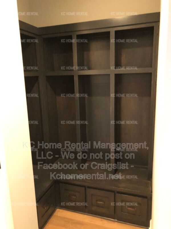 Building Photo - 3931 Genessee St