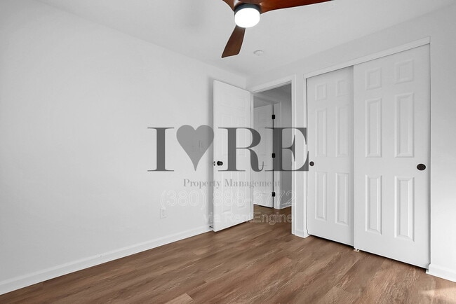 Building Photo - 1902 Brookfield Rd