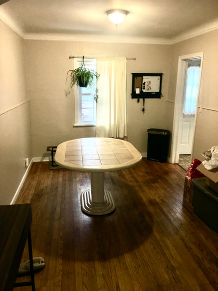 Building Photo - 5424 Reeds Rd