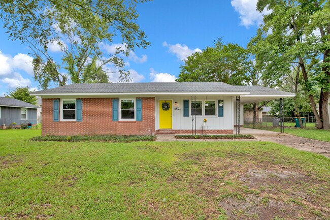 Primary Photo - 5571 Heather St
