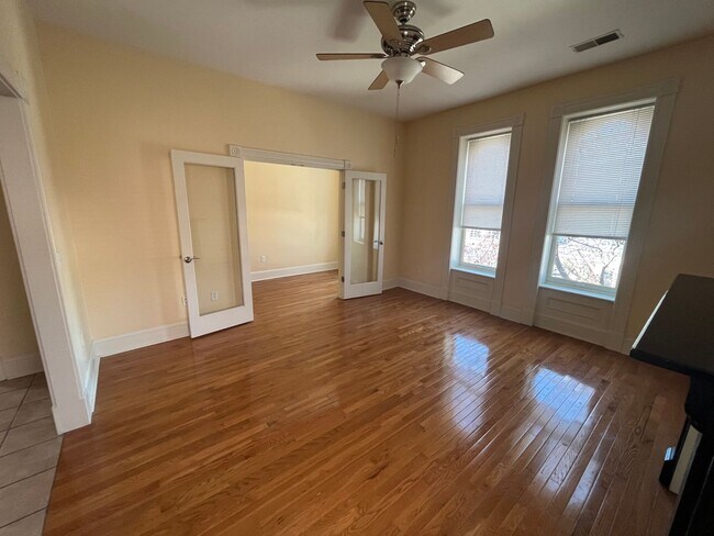 Building Photo - 4188LC Manchester Ave