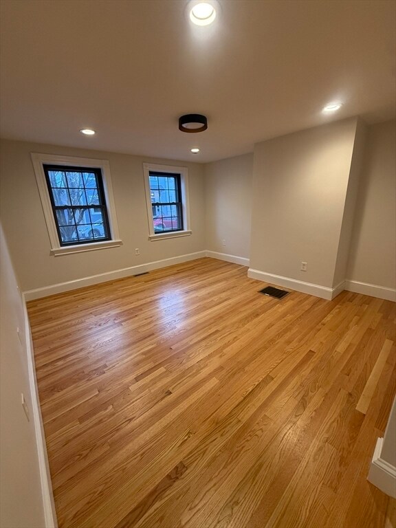 Building Photo - 250 W Fifth St