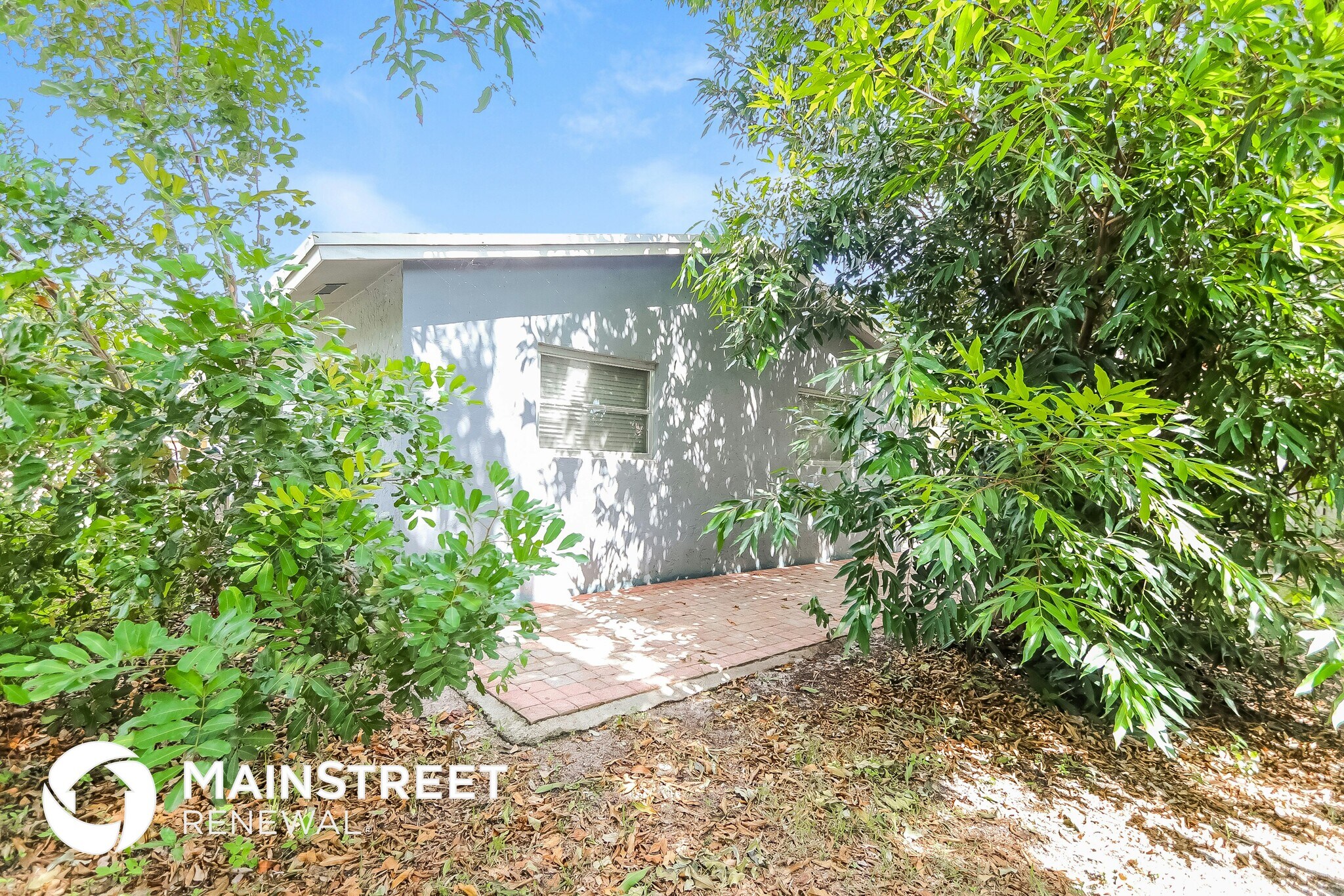 Building Photo - 628 SW 18th Ave
