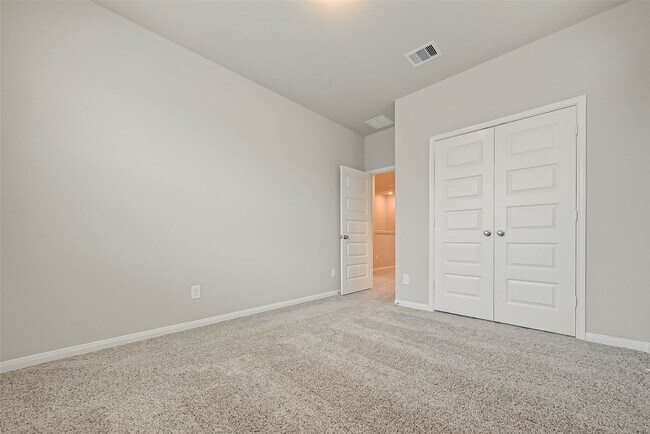 Building Photo - 16108 Oregon Oak Dr