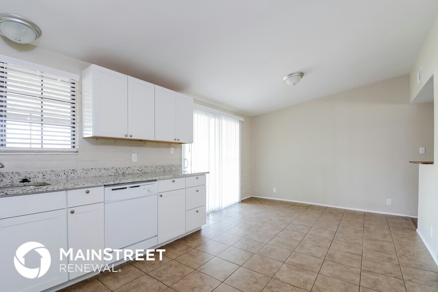 Building Photo - 156 W Pastime Rd