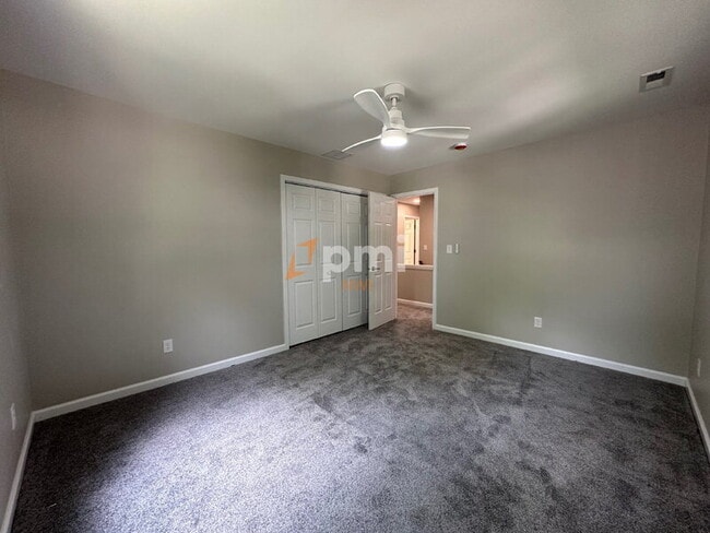 Building Photo - 397 Briarwood Dr