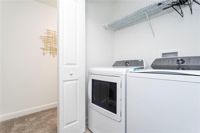 Building Photo - 1162 Kingsbarn St