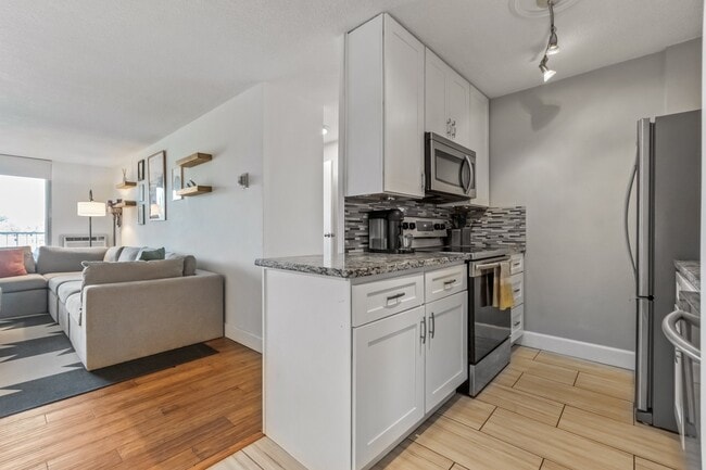 Building Photo - 4800 Hale Pky