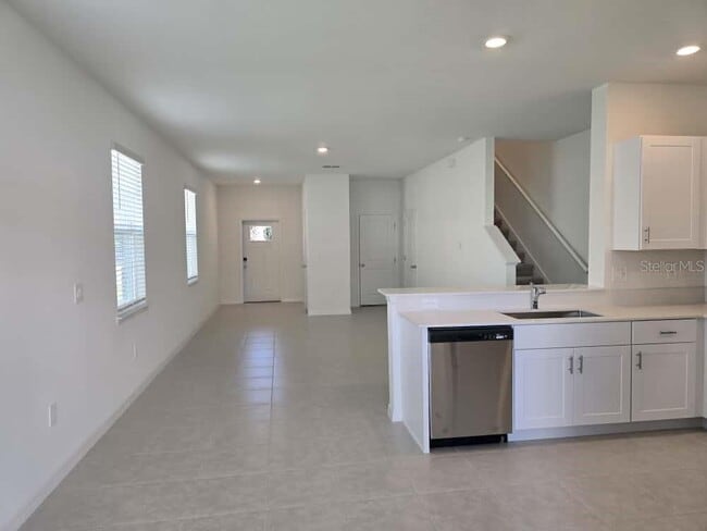 Building Photo - 10135 Trumpet Honeysuckle Wy