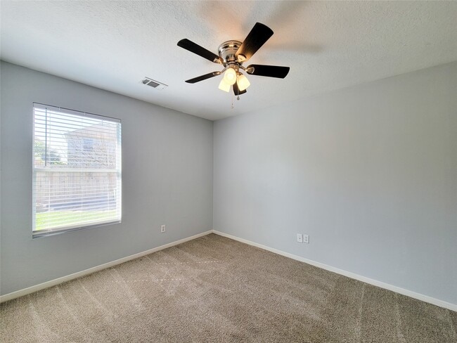 Building Photo - 19615 Mackinaw Isle Ct