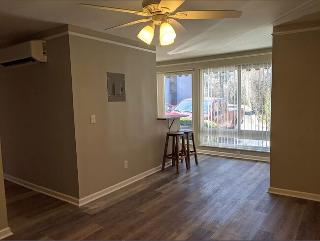 Building Photo - 201 Acklen Park Dr