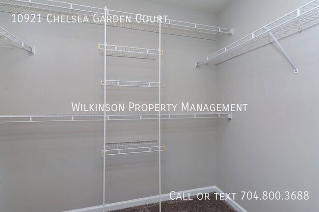 Building Photo - 10921 Chelsea Garden Ct
