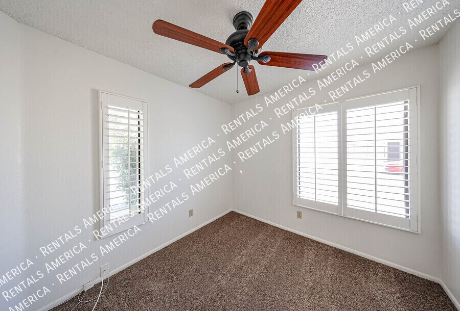 Building Photo - 3301 E Wescott Dr