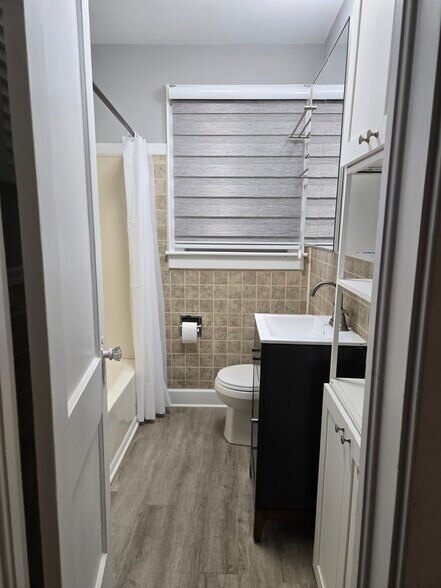 Bathroom - 6319 Tuckaseegee Rd