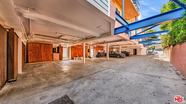 Building Photo - 2454 4th St