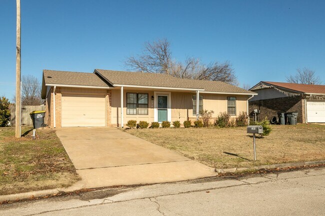 Building Photo - Newly renovated 3 bed / 1.5 Bath in Glenpool, Available 7/14!