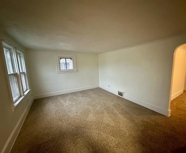 Building Photo - 1036-1038 Clay St