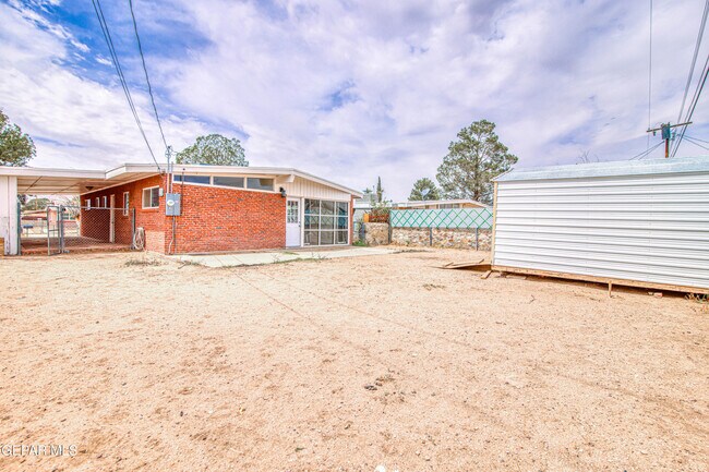 Building Photo - 8818 Mt Elbert Dr