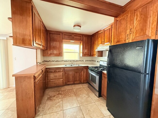 Building Photo - North Park 2/2+ Bonus room, garage and rea...