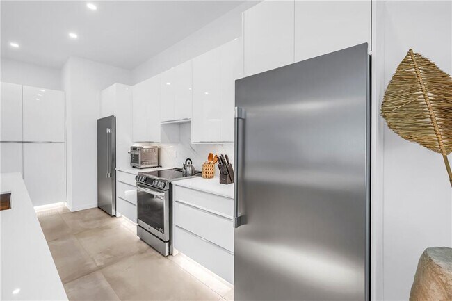 Building Photo - 2314 Floyd St