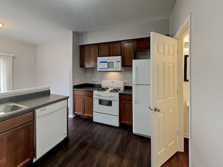 Building Photo - 649 Winchester Ct