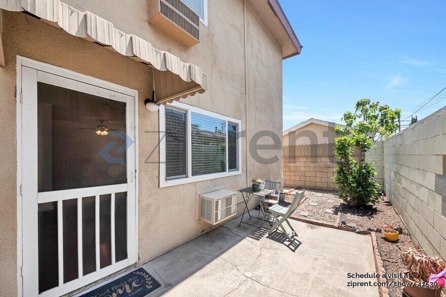 Building Photo - 837 S Sierra Vista Ave