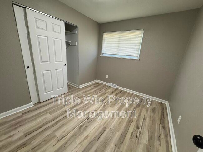 Building Photo - 2014 Wilbert Dr