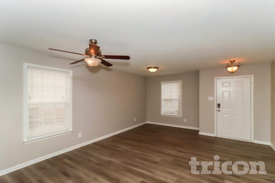 Building Photo - 1405 Matthew Allen Cir