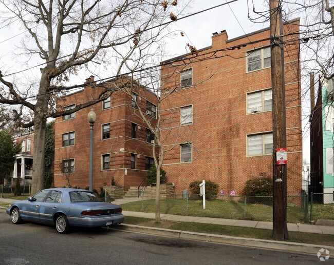 Primary Photo - 723 Jefferson Street NW