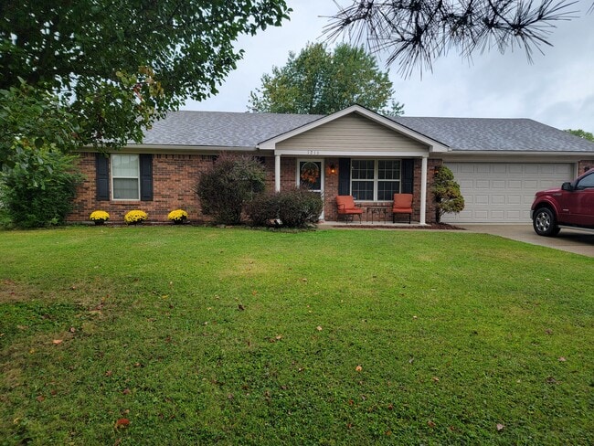 Primary Photo - 1216 Pebble Creek Dr