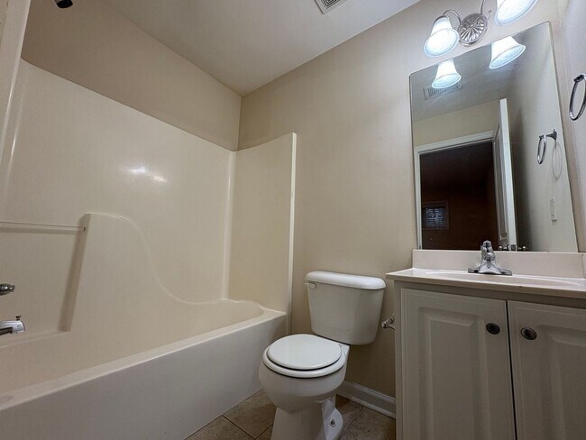 Building Photo - 179 Magnolia Bluff Dr
