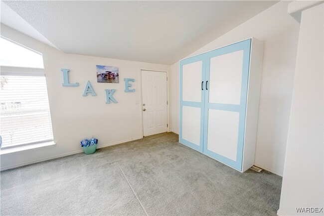 Building Photo - 3391 S Ridge Ave