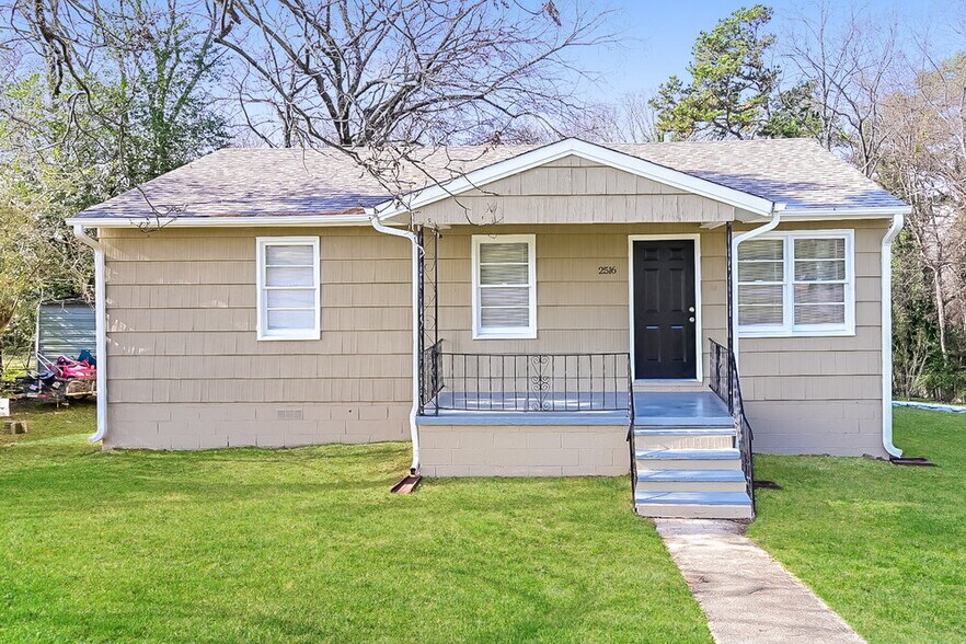 Primary Photo - 2516 4th Way NW